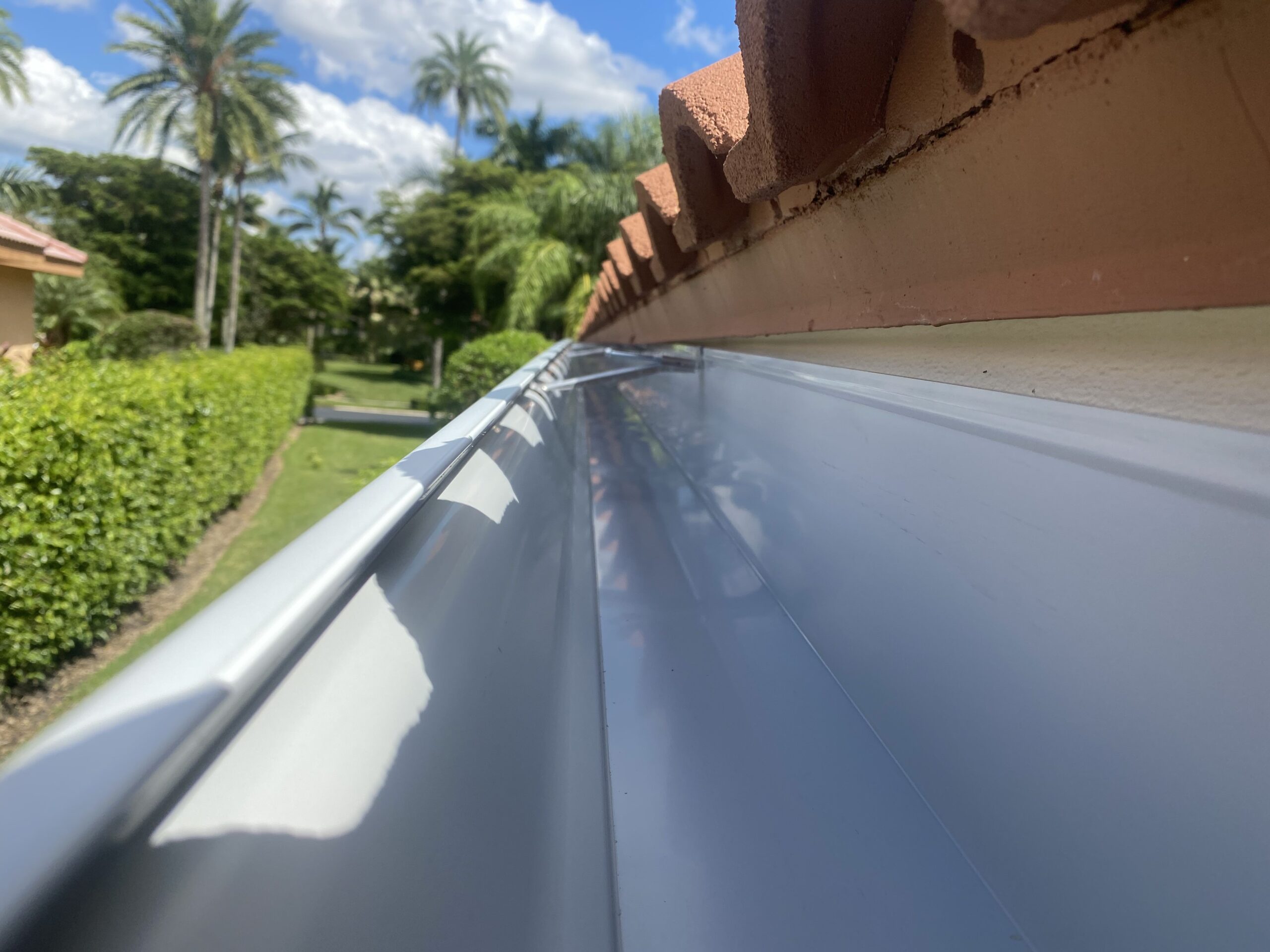 Factors to Consider When Choosing Gutter Colors and Materials