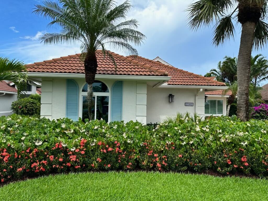 Jensen Beach FL Gutter Services by Gutter Hawk